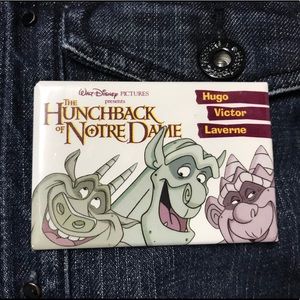 Hunchback Notre Dame Vintage Pin Button Flare 90’s